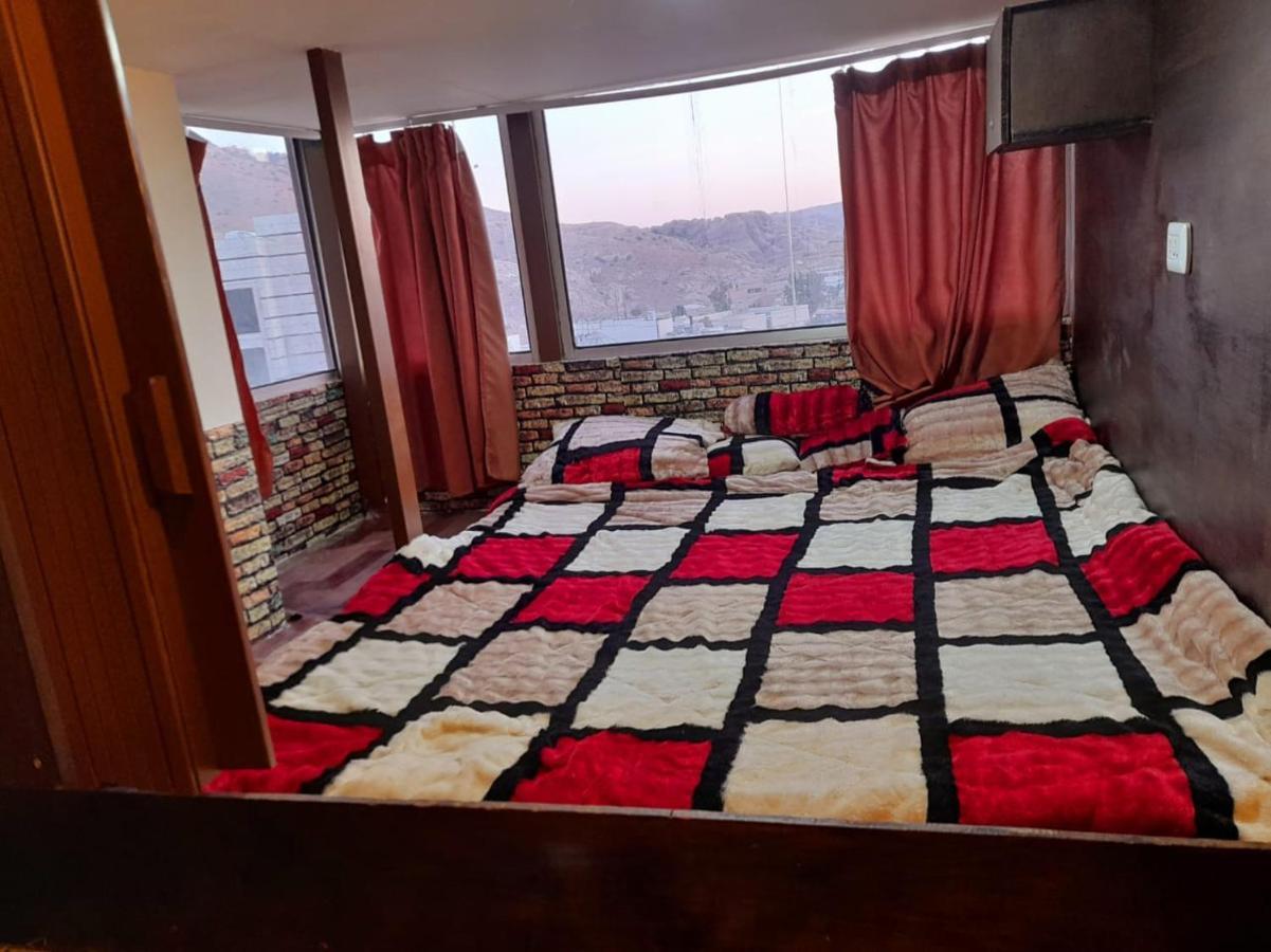 Petra Cabin Hostel Вади Муса Экстерьер фото