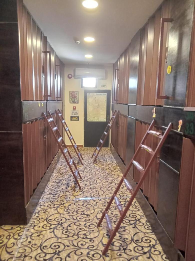 Petra Cabin Hostel Вади Муса Экстерьер фото